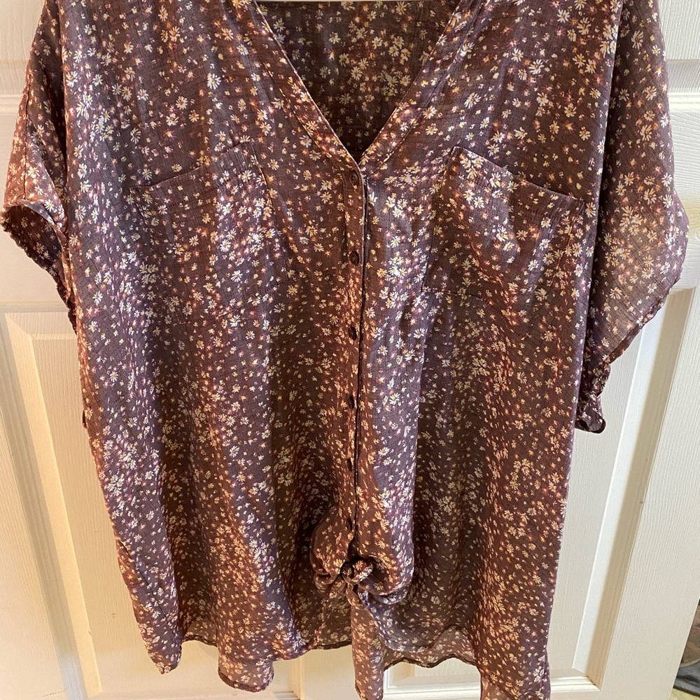 Torrid blouse size 4